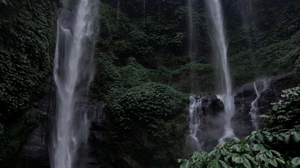 Guia practica para creadoras peruanas: como identificar marcas de Costa Rica en WeChat, acercarlas profesionalmente y negociar colaboraciones como embajadora de belleza.