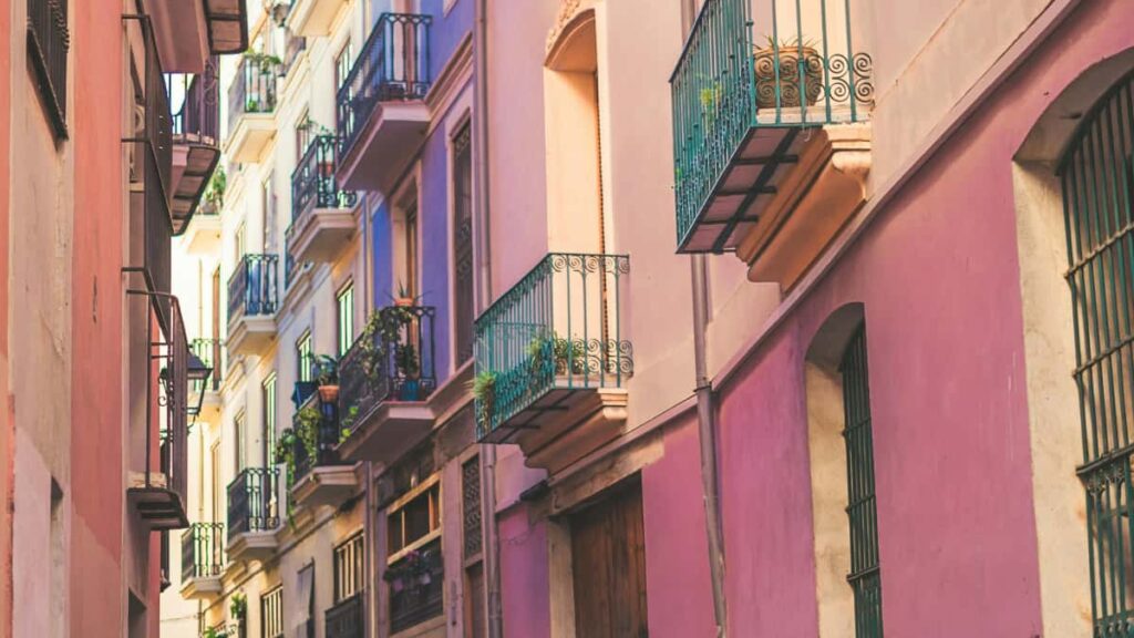 Guia practica para anunciantes en Peru: como localizar y contratar creadores en Zalo (Rumania) para promocionar tours locales mediante influencers, con tacticas, riesgos y ejemplos reales.