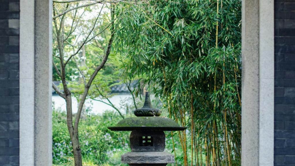 Guia practica para creadores peruanos que quieren contactar marcas iraquies por Twitter, lograr un unboxing profesional y recibir PR packages con seguridad y mejores tasas de respuesta.