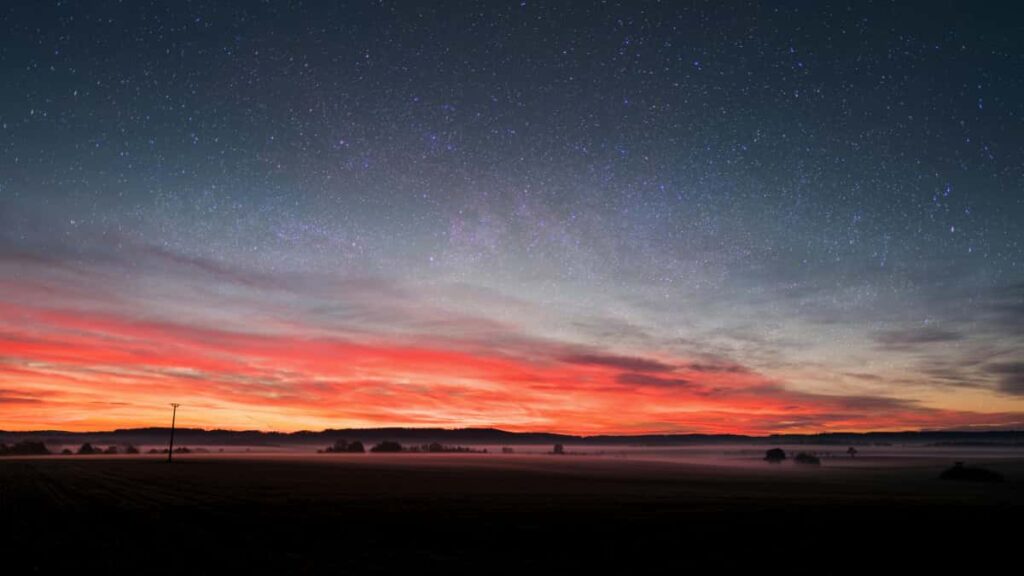 Guia practica para anunciantes en Peru sobre como localizar y colaborar con creadores chinos en Discord para impulsar promociones estacionales y ofertas flash.