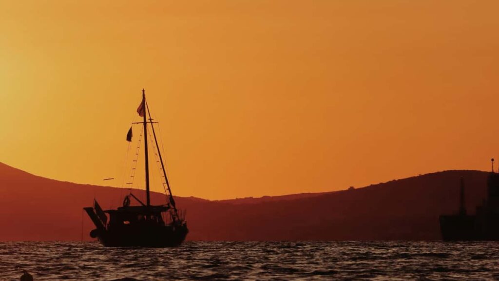 Guia practica para anunciantes en Peru sobre como encontrar y colaborar con creadores hungaros en vkontakte (VK) para promociones estacionales, con tacticas, riesgos y herramientas.